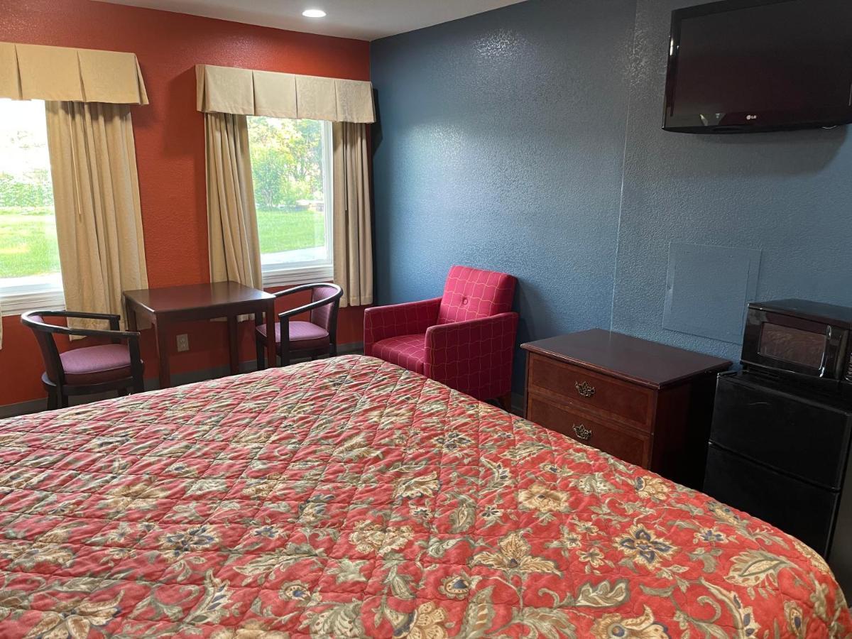 Kenwood Court Motel Wilson Extérieur photo