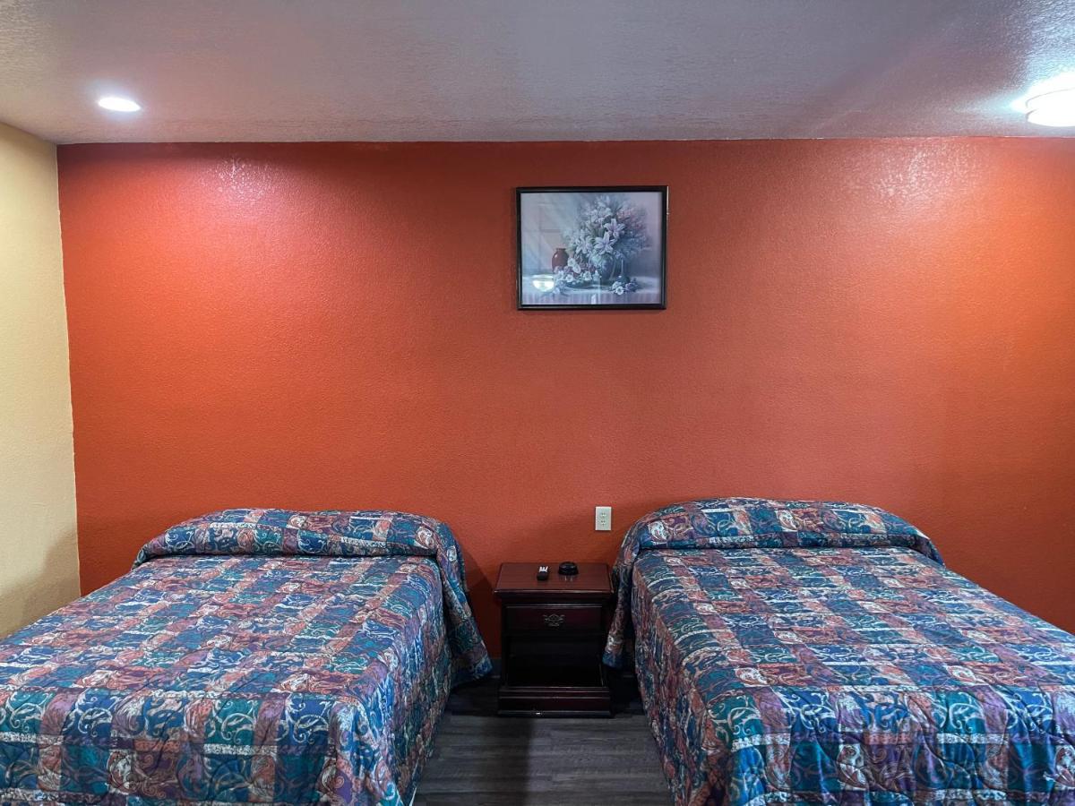 Kenwood Court Motel Wilson Extérieur photo